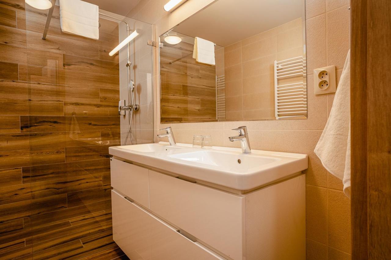 Garni Hotel Dock ברטיסלאבה מראה חיצוני תמונה