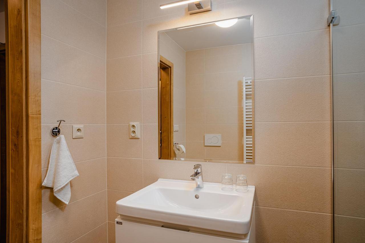 Garni Hotel Dock ברטיסלאבה מראה חיצוני תמונה