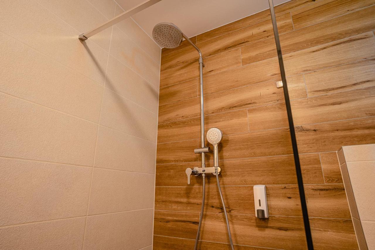 Garni Hotel Dock ברטיסלאבה מראה חיצוני תמונה